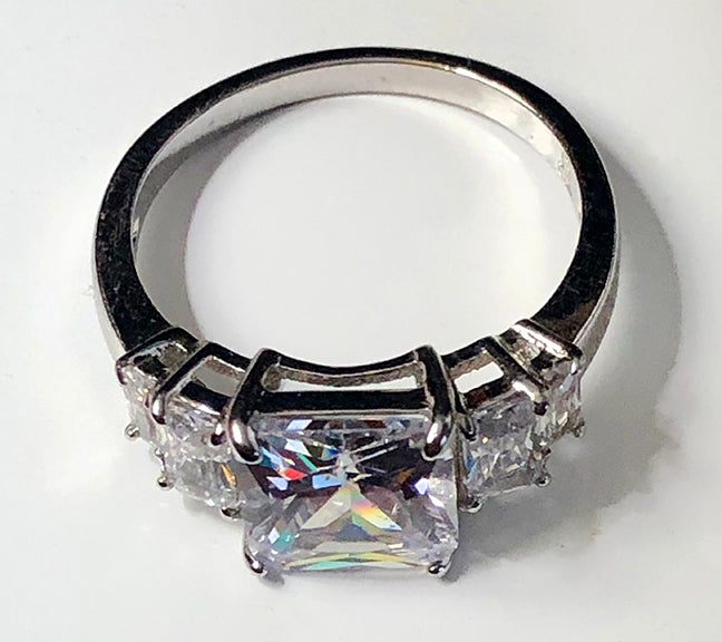 Ring-Princess Cut Stone-Clear-Size 7 1/2