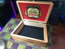 Wood Cigar Box-16-"Hemingway-Work of Art-Reserva Especial"