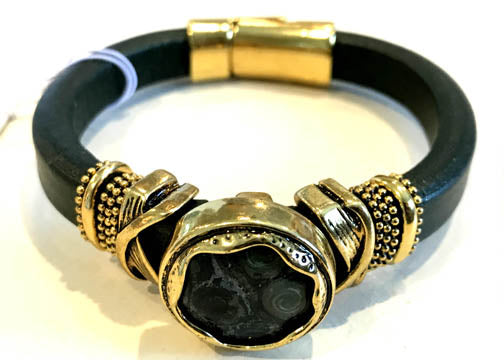BOHO Magnetic Focal Bracelet - Black Stone with Black Band