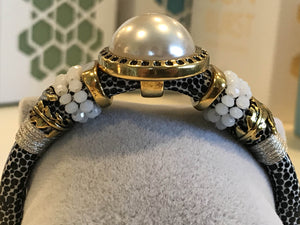 BOHO Magnetic Focal Bracelet - Pearl with Black & White Spotted Band